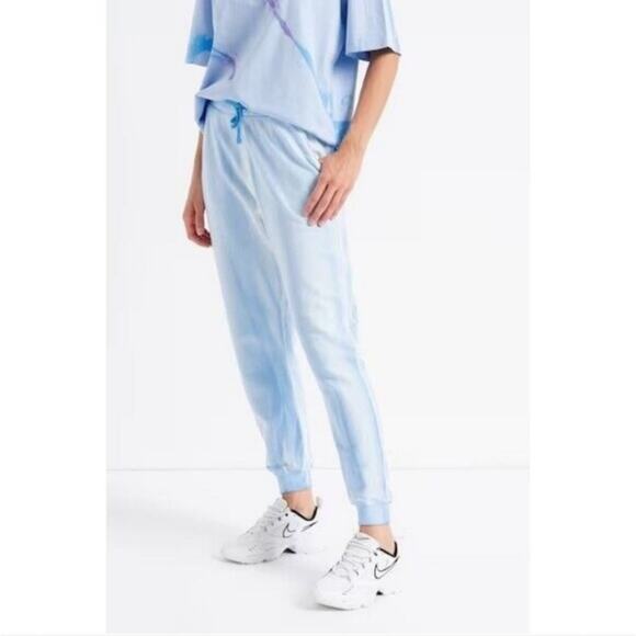 Nike Yoga Luxe Blue Joggers - Picture 4 of 13